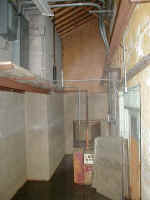 BLDG1083-1.jpg (21913 bytes)